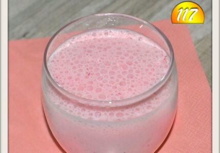 koktajl smoothie napój owocowy banan wiśnie przepisy drinks fit keto glutenfree deser słodkie słodkości